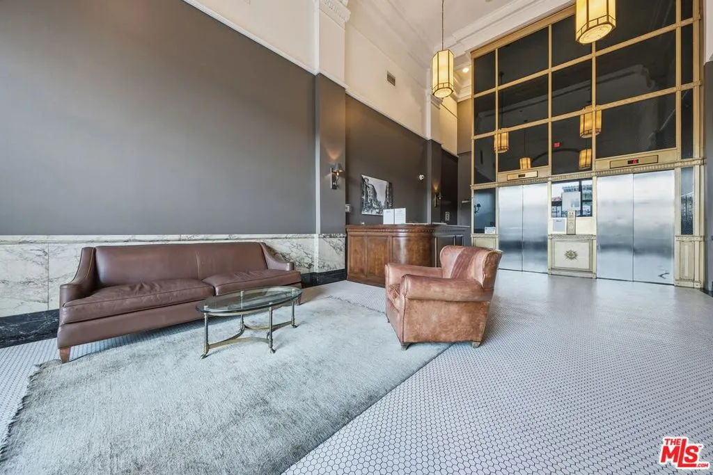 257 S Spring Street 2m, Los Angeles, California 90012 home-pic-11