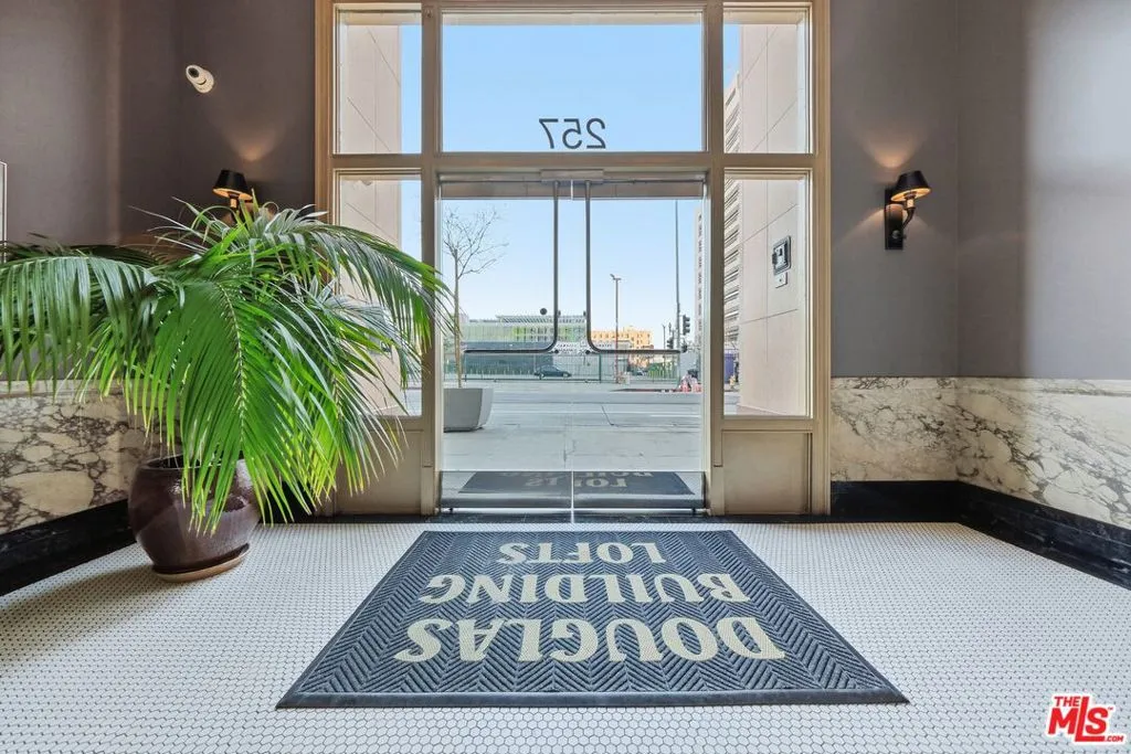 257 S Spring Street 2m, Los Angeles, California 90012 home-pic-9