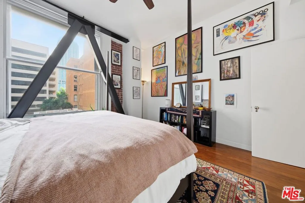 257 S Spring Street 2m, Los Angeles, California 90012 home-pic-38