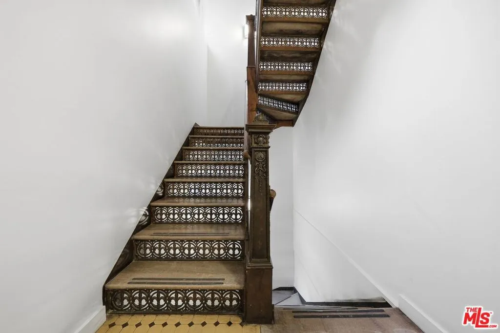 257 S Spring Street 2m, Los Angeles, California 90012 home-pic-13
