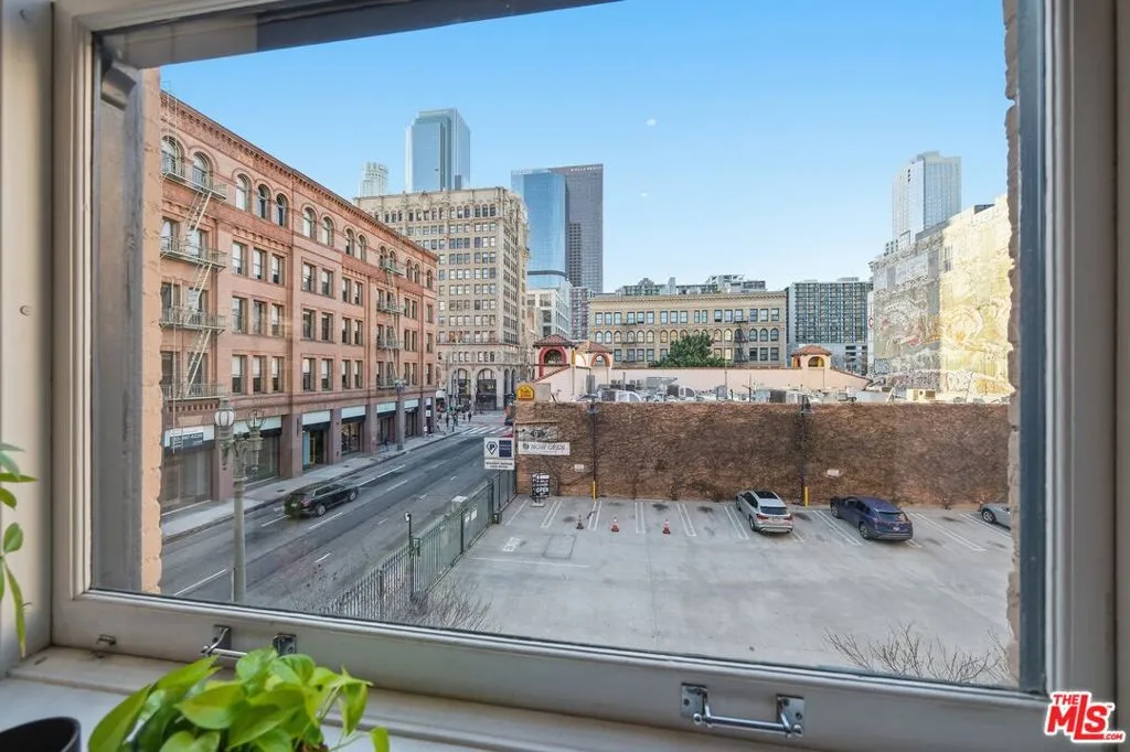 257 S Spring Street 2m, Los Angeles, California 90012 home-pic-28