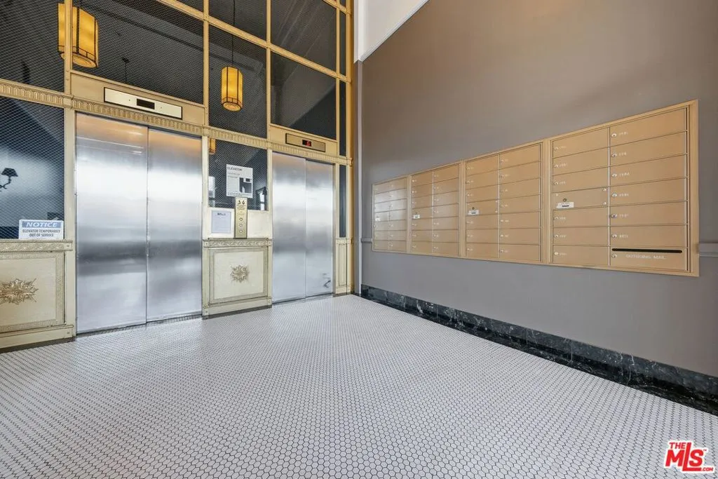 257 S Spring Street 2m, Los Angeles, California 90012 home-pic-12
