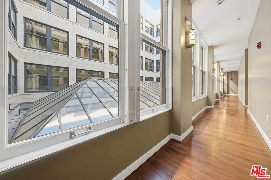 257 S Spring Street 2m, Los Angeles, California 90012 home-pic-15