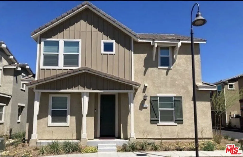 17107 Zion Drive, Canyon Country, California 91387 home-pic-0