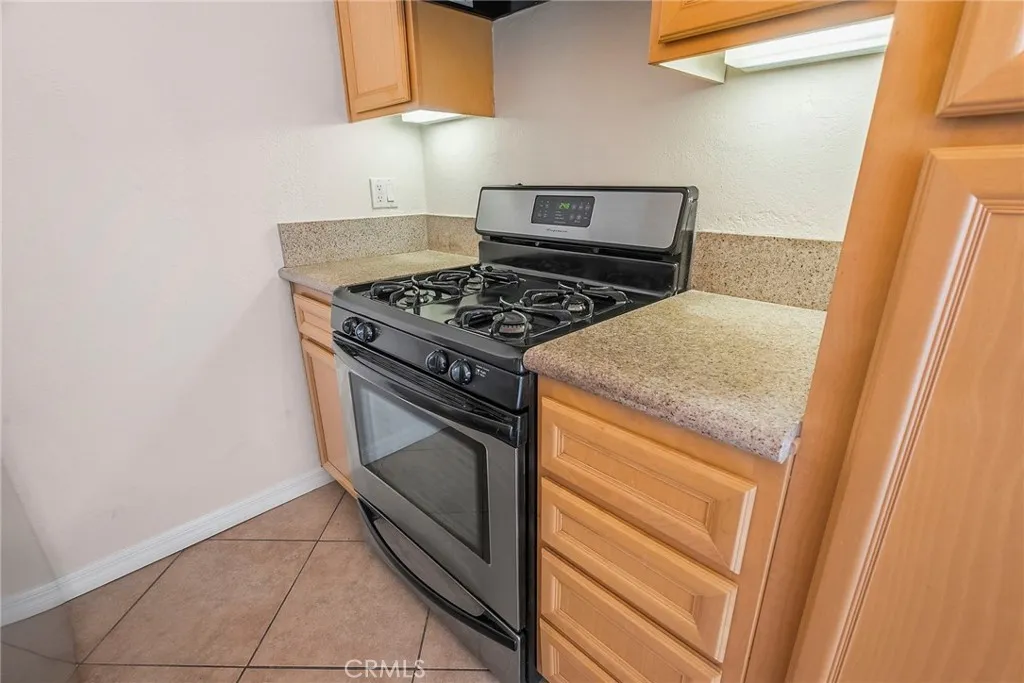 3651 Jasmine Avenue  home-pic-6