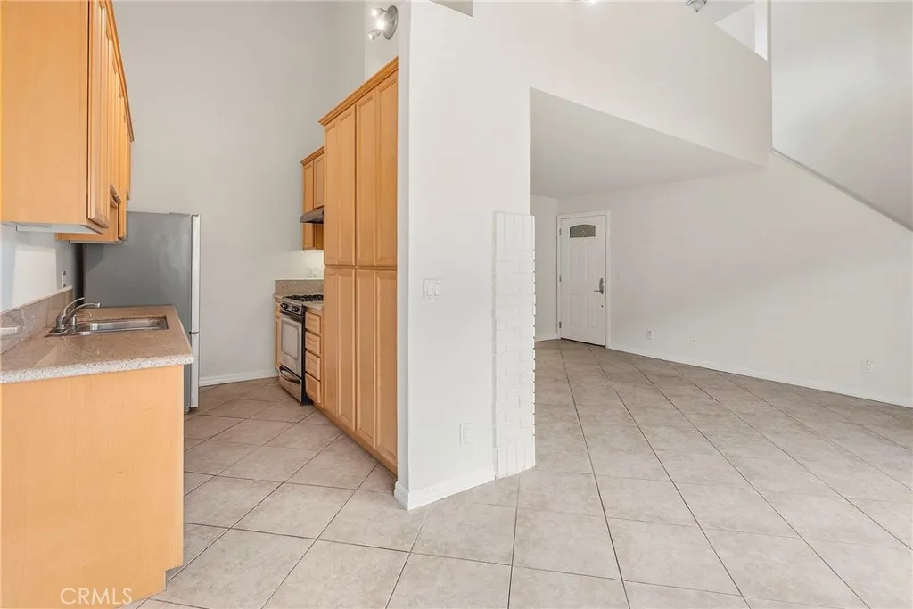3651 Jasmine Avenue  home-pic-7