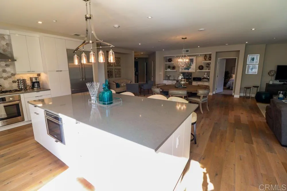 2665 5th Avenue 304, San Diego, California 92103 home-pic-8