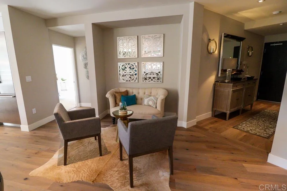 2665 5th Avenue 304, San Diego, California 92103 home-pic-4