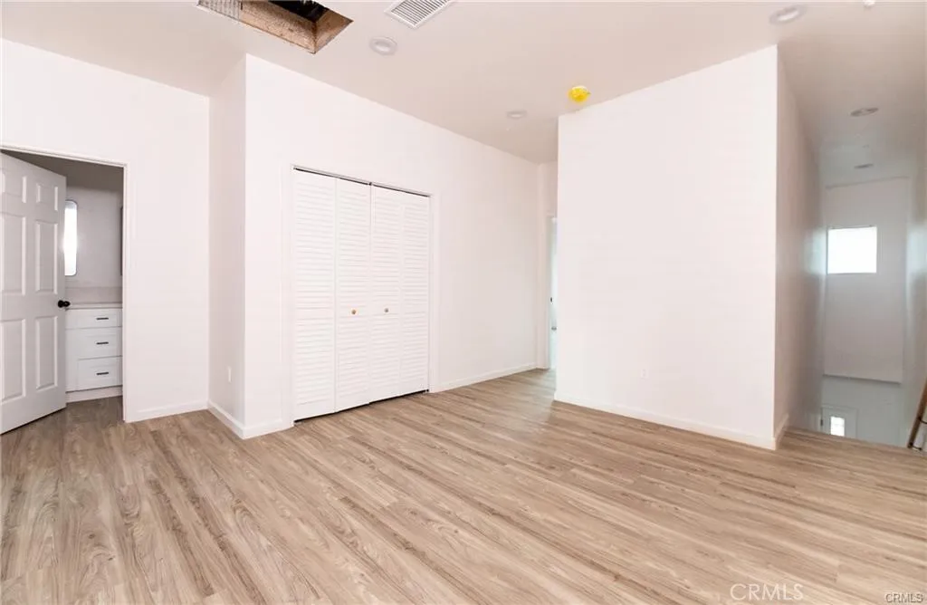 5518 E Los Angeles Avenue 2, Simi Valley, California 93063 home-pic-11