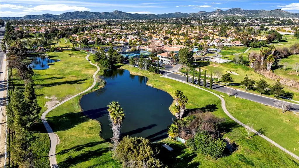 40252 Via Aguadulce, Murrieta, California 92562 home-pic-43