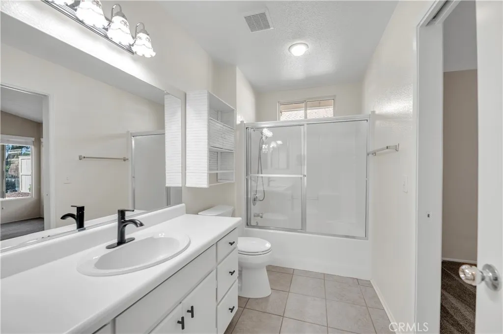 40252 Via Aguadulce, Murrieta, California 92562 home-pic-14