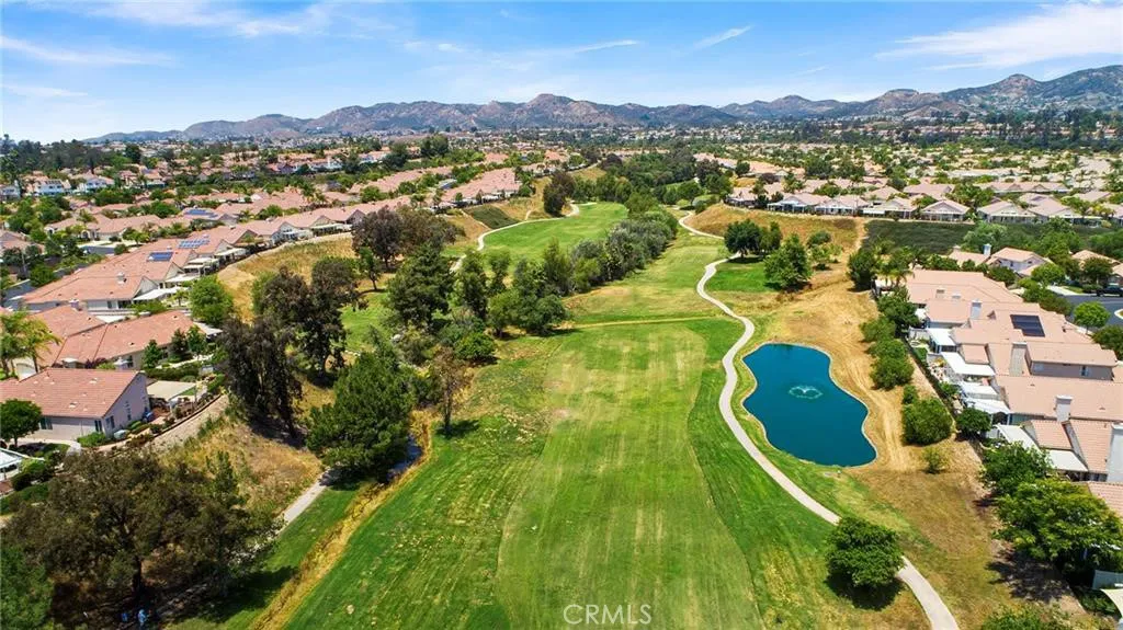 40252 Via Aguadulce, Murrieta, California 92562 home-pic-42