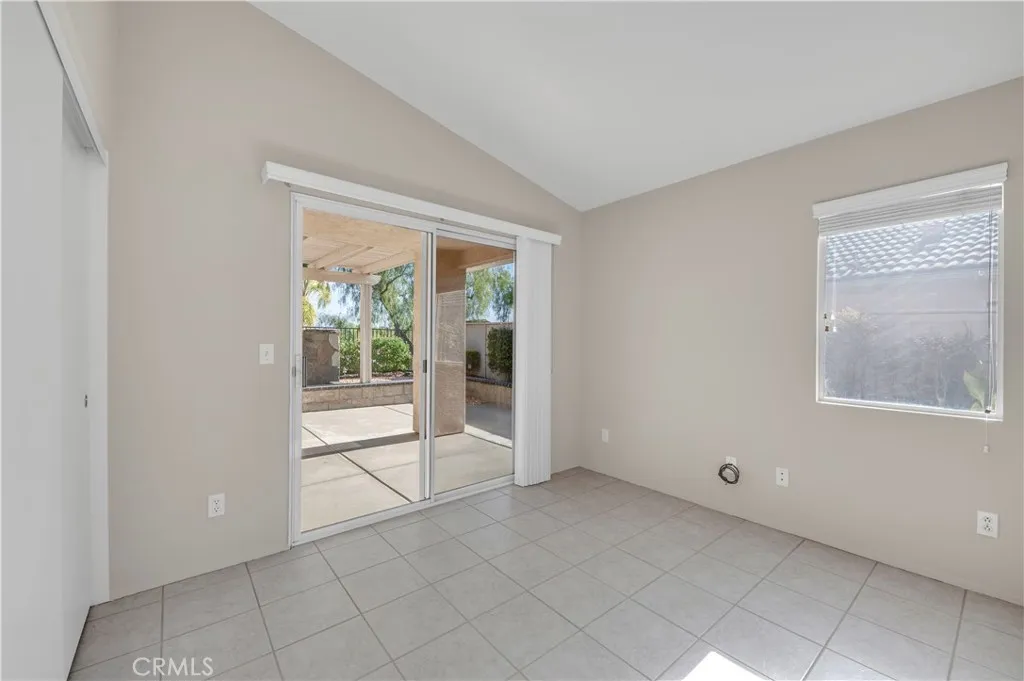40252 Via Aguadulce, Murrieta, California 92562 home-pic-15