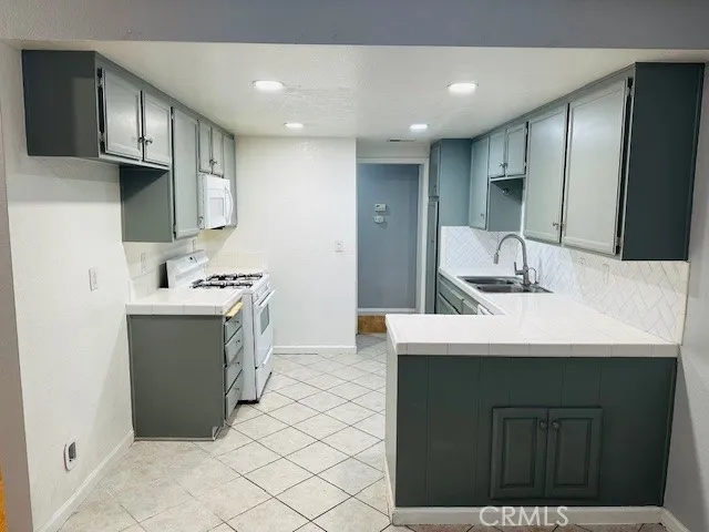 37005 Justin Court, Palmdale, California 93550 home-pic-4
