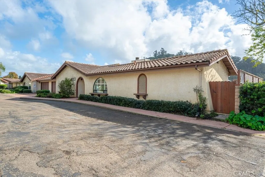817 Valley, Arroyo Grande, California 93420 home-pic-37