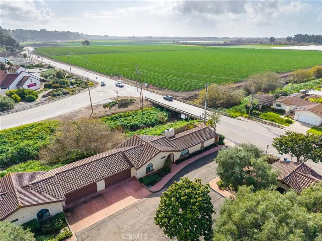 817 Valley, Arroyo Grande, California 93420 home-pic-4
