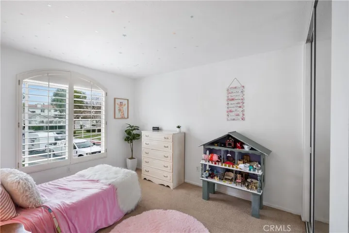 686 Azure 2, Corona, California 92879