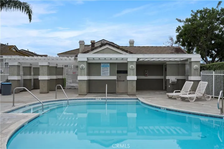 686 Azure 2, Corona, California 92879