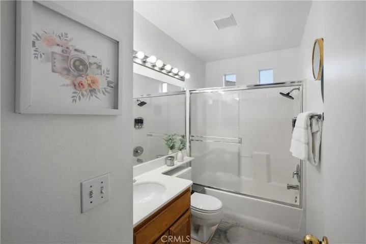 686 Azure 2, Corona, California 92879