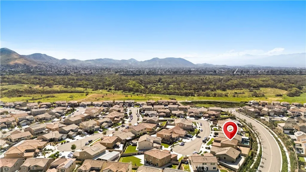6979 Housatonic Ct, Jurupa Valley, California 91752 home-pic-25