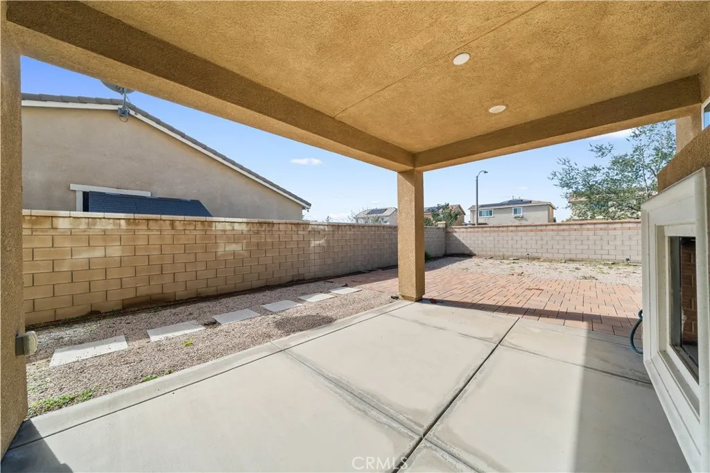 6979 Housatonic Ct, Jurupa Valley, California 91752 home-pic-21
