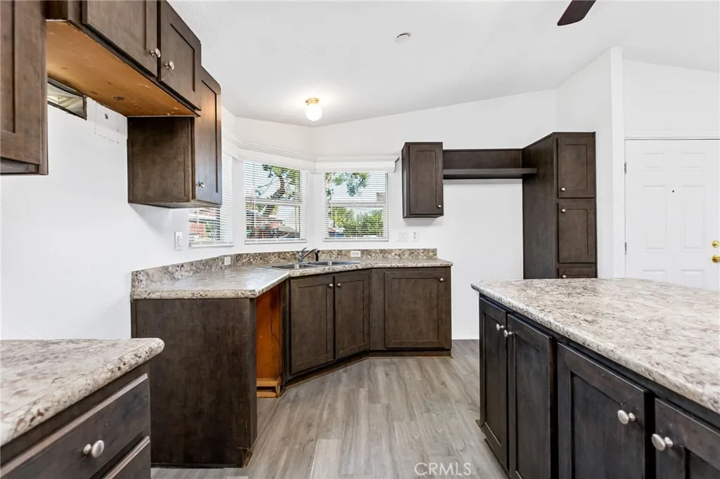 17603 Hays, Lake Elsinore, California 92530 home-pic-15