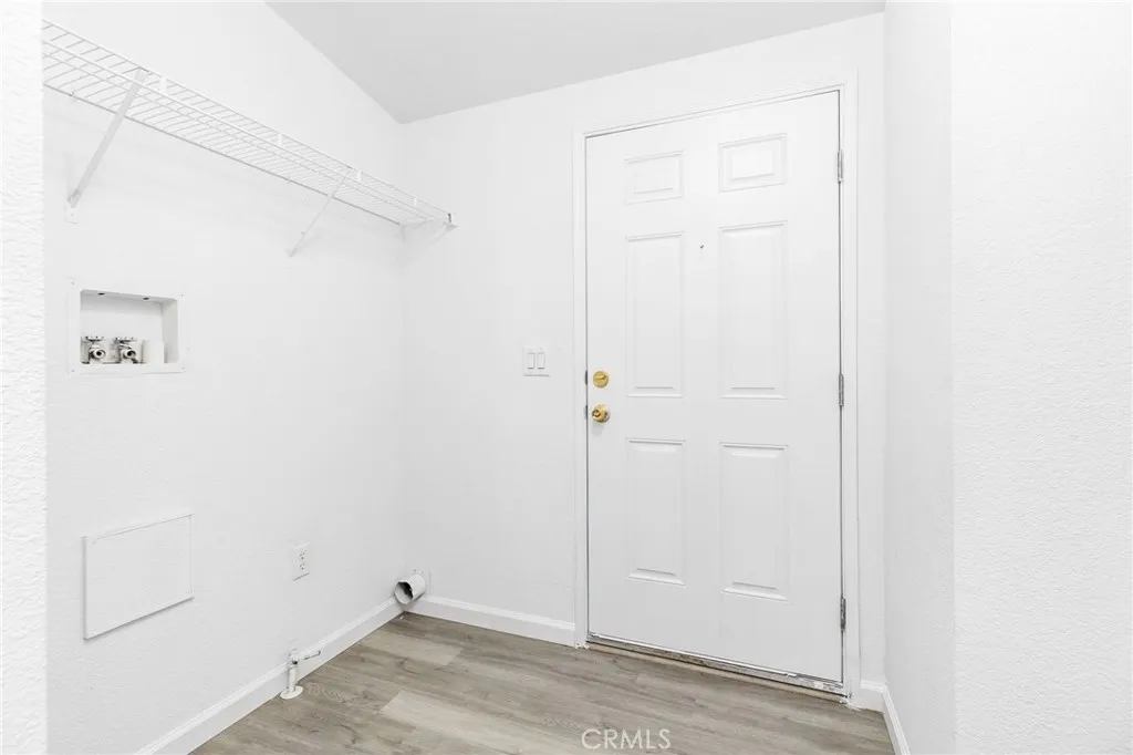 17603 Hays, Lake Elsinore, California 92530 home-pic-23