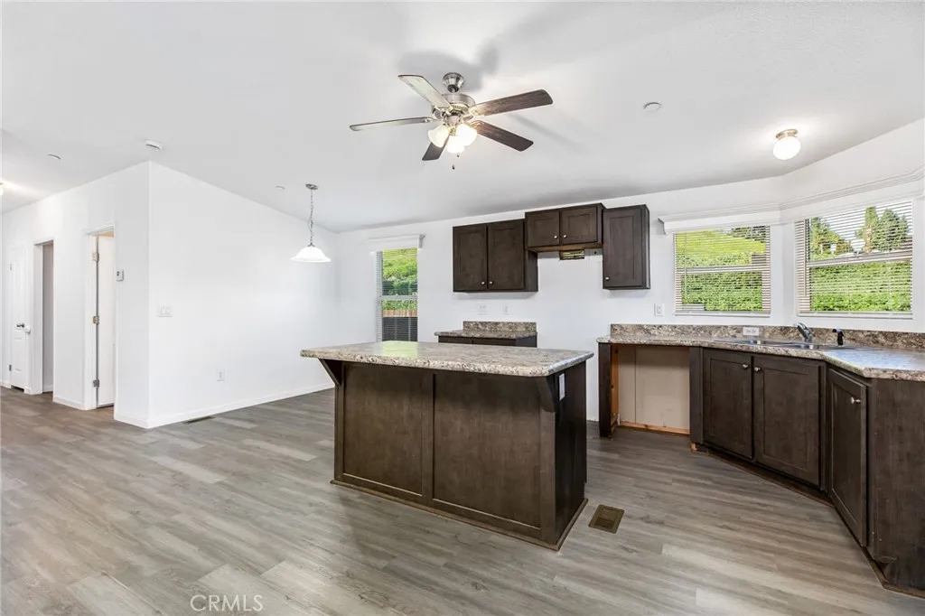 17603 Hays, Lake Elsinore, California 92530 home-pic-14