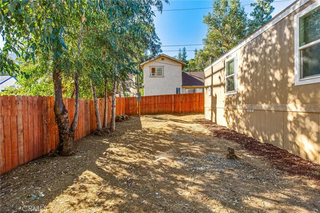 17603 Hays, Lake Elsinore, California 92530 home-pic-30