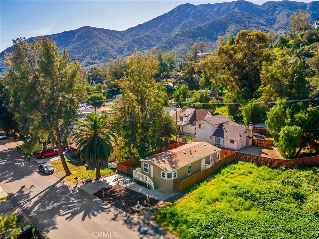 17603 Hays, Lake Elsinore, California 92530 home-pic-32