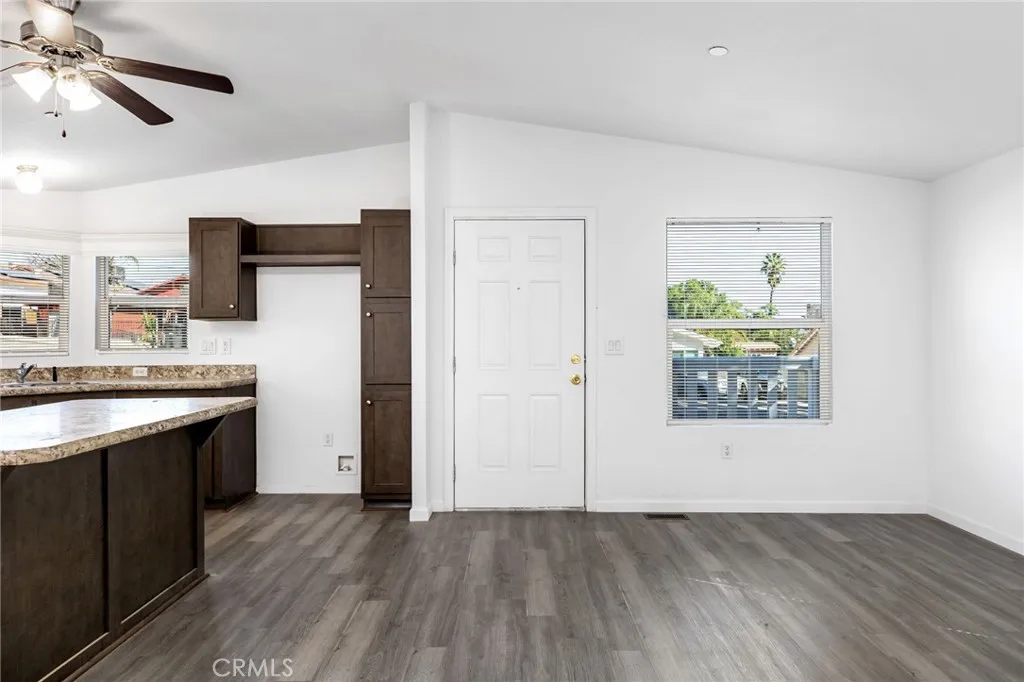 17603 Hays, Lake Elsinore, California 92530 home-pic-8