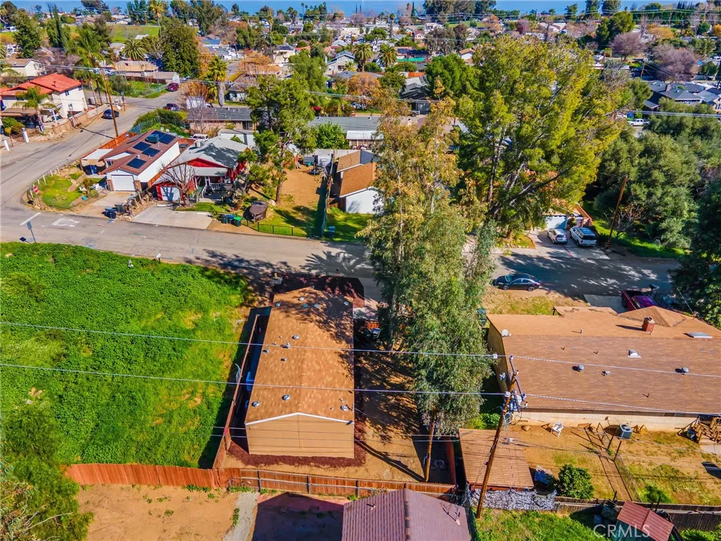 17603 Hays, Lake Elsinore, California 92530 home-pic-42