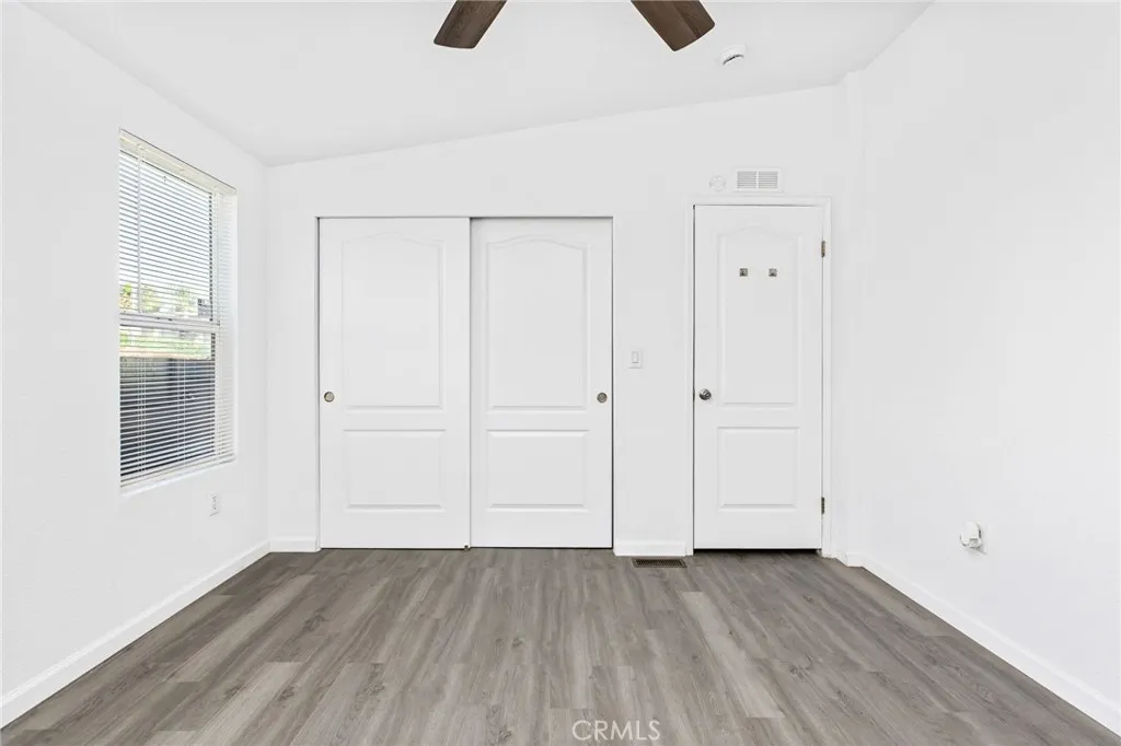17603 Hays, Lake Elsinore, California 92530 home-pic-19
