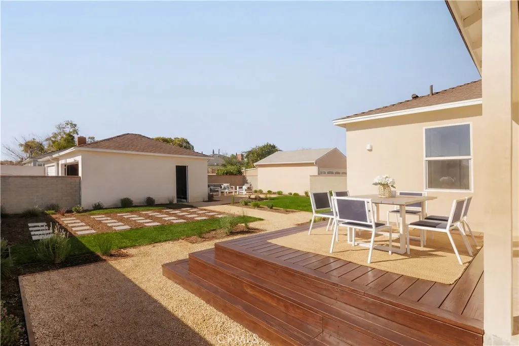 15325 Gramercy Place, Gardena, California 90249 home-pic-13