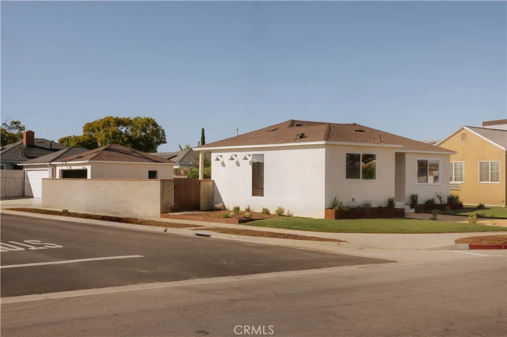 15325 Gramercy Place, Gardena, California 90249 home-pic-17