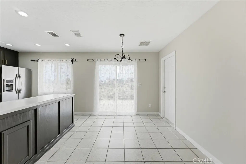 9067 Santa Fe Trail, Lucerne Valley, California 92356 home-pic-14