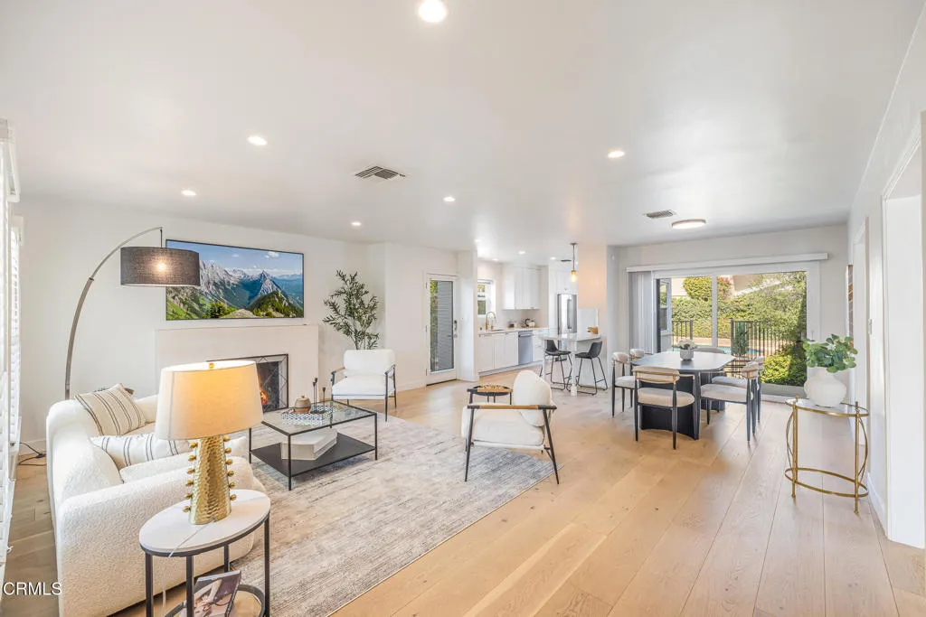 12435 Huston Street, Los Angeles, California 91607 home-pic-2