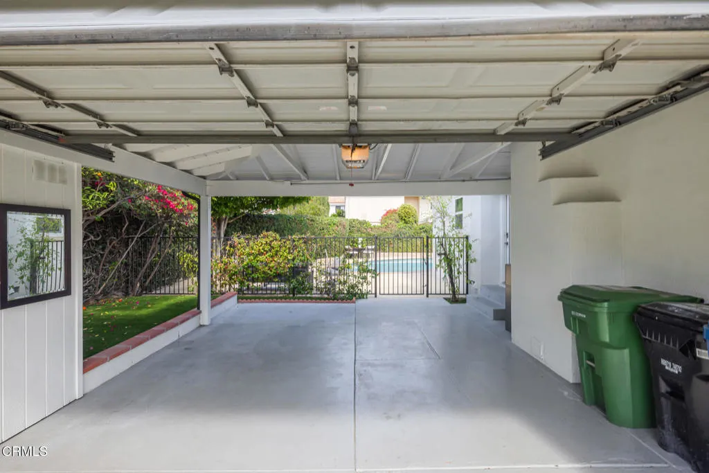 12435 Huston Street, Los Angeles, California 91607 home-pic-48