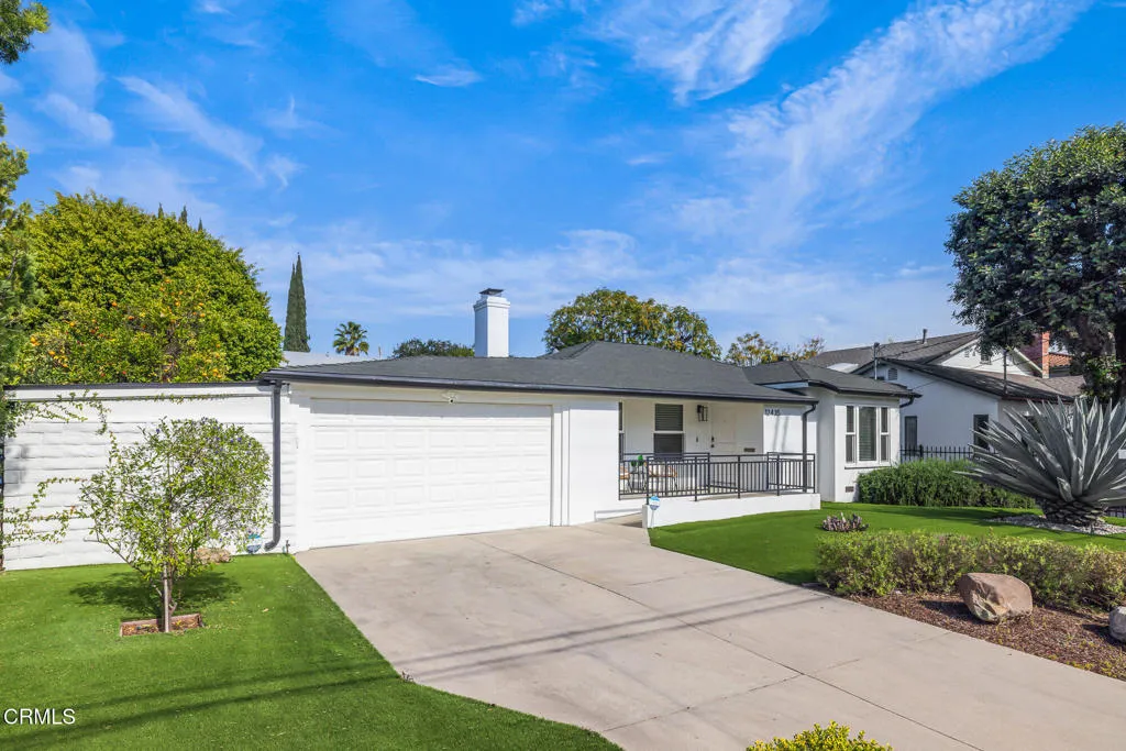 12435 Huston Street, Los Angeles, California 91607 home-pic-6