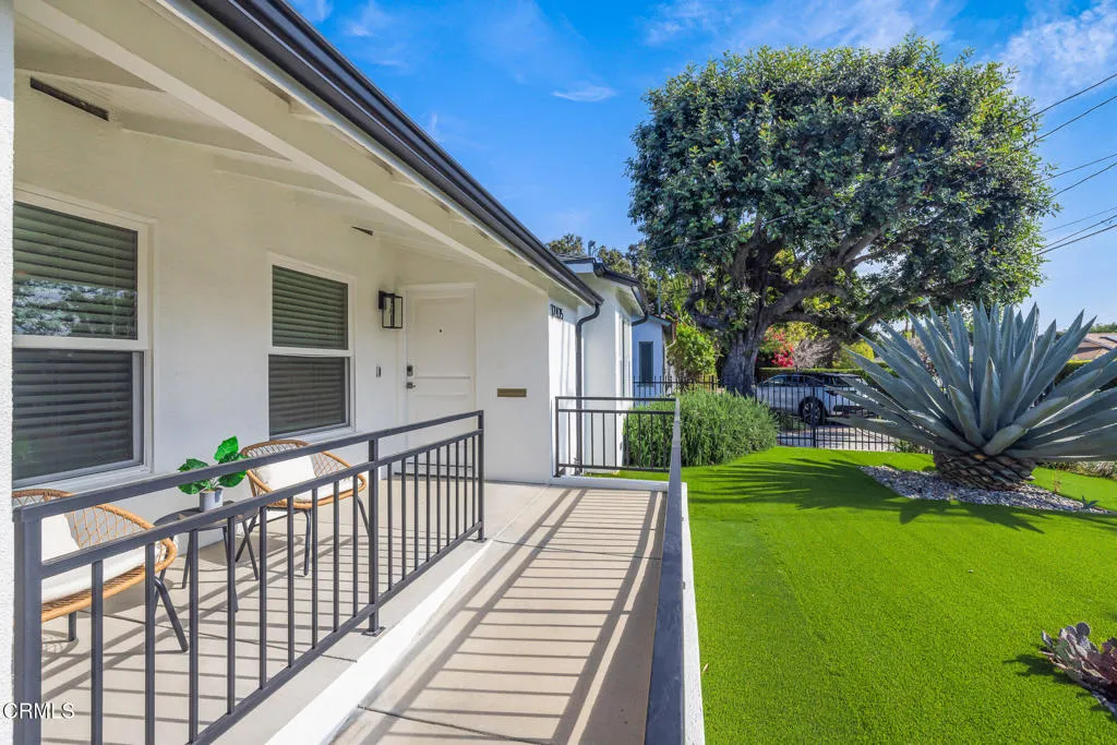 12435 Huston Street, Los Angeles, California 91607 home-pic-7