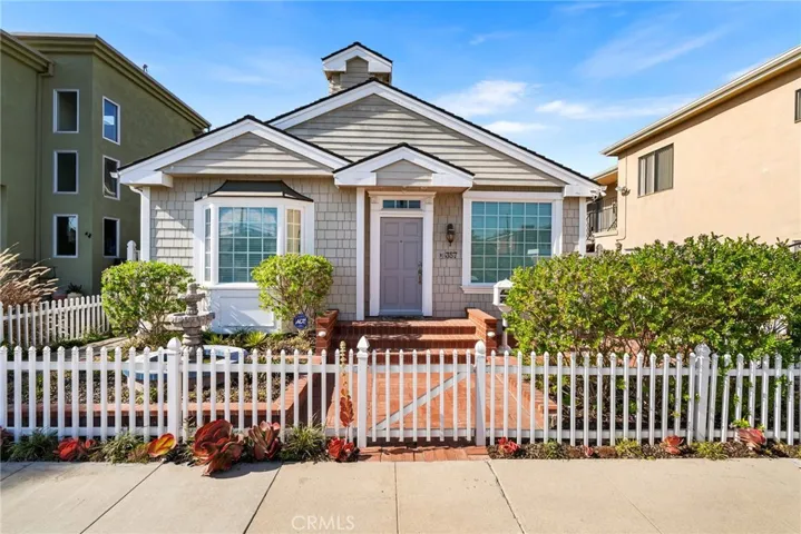 357 13th, Seal Beach, California 90740