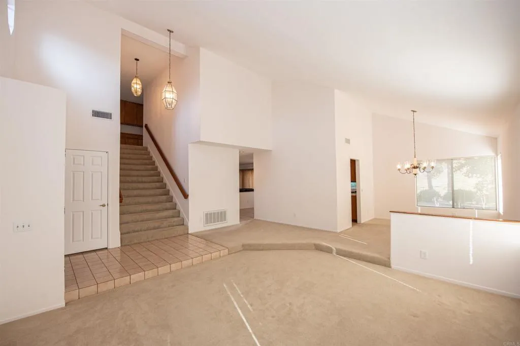 2432 Live Oak Road, Escondido, California 92029 home-pic-15