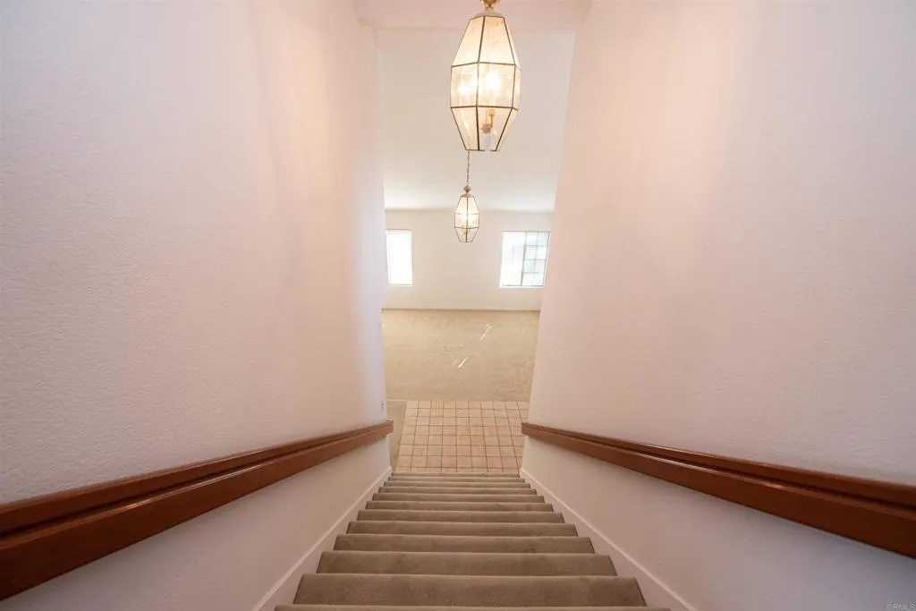 2432 Live Oak Road, Escondido, California 92029 home-pic-36