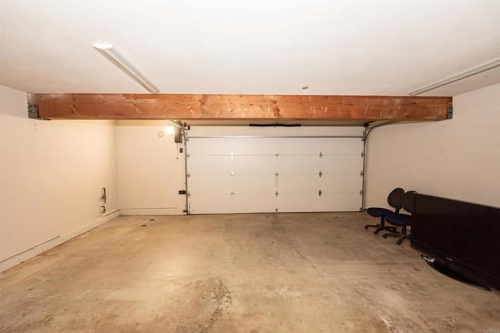 2432 Live Oak Road, Escondido, California 92029 home-pic-31