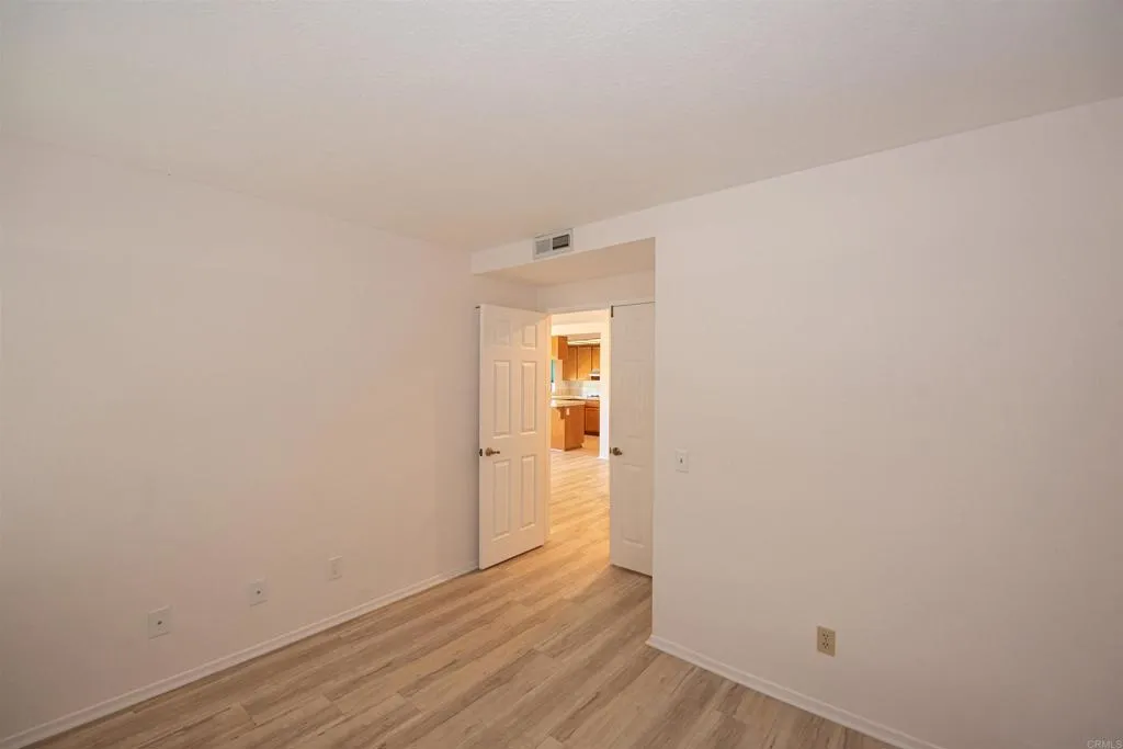 2432 Live Oak Road, Escondido, California 92029 home-pic-34