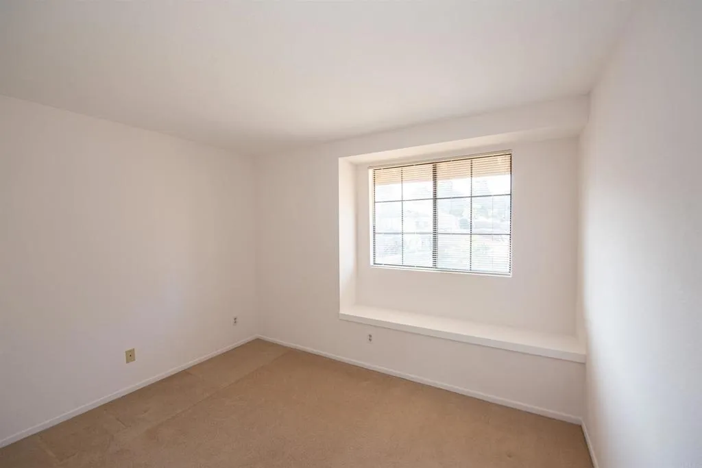 2432 Live Oak Road, Escondido, California 92029 home-pic-37