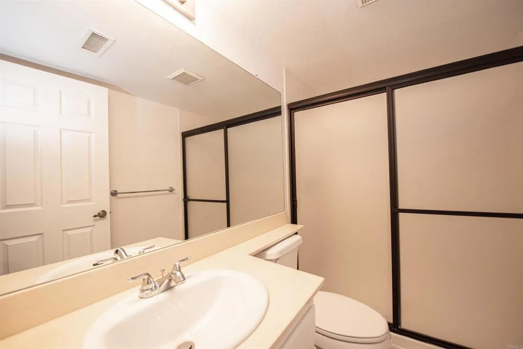 2432 Live Oak Road, Escondido, California 92029 home-pic-29