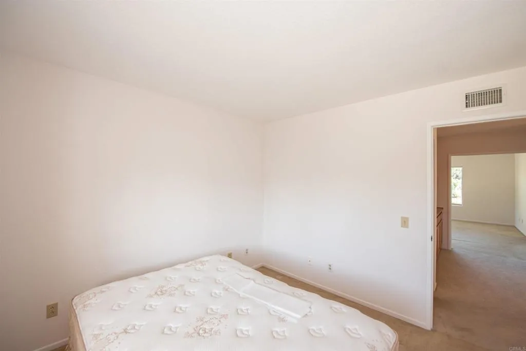 2432 Live Oak Road, Escondido, California 92029 home-pic-41