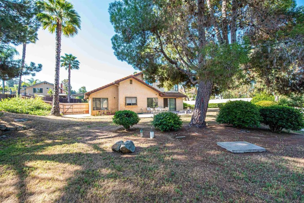 2432 Live Oak Road, Escondido, California 92029 home-pic-61