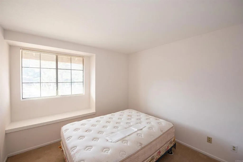 2432 Live Oak Road, Escondido, California 92029 home-pic-40